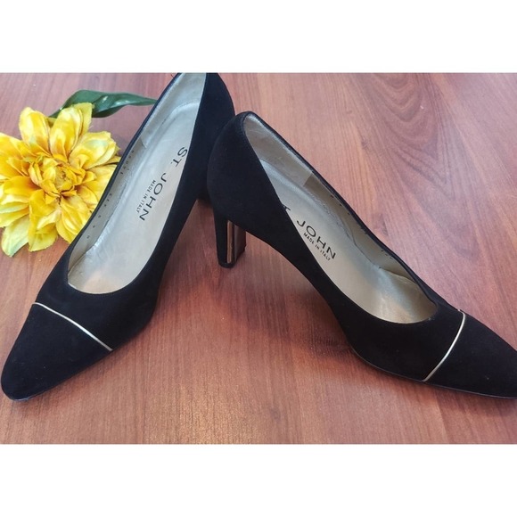 St. John Black Suede Pointed Toe Gold Trim Heels 8 - Picture 1 of 10